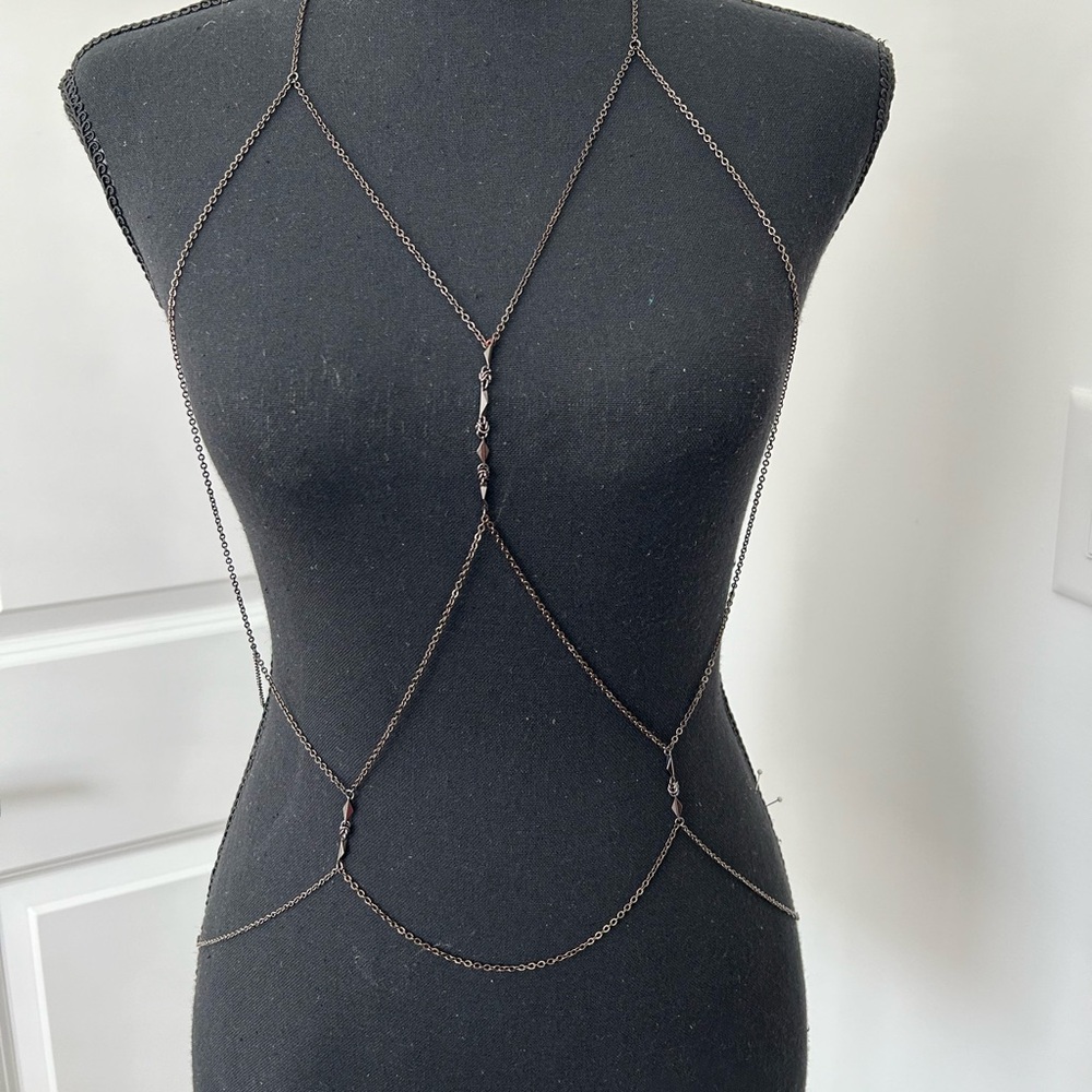 NWOT BODY CHAIN